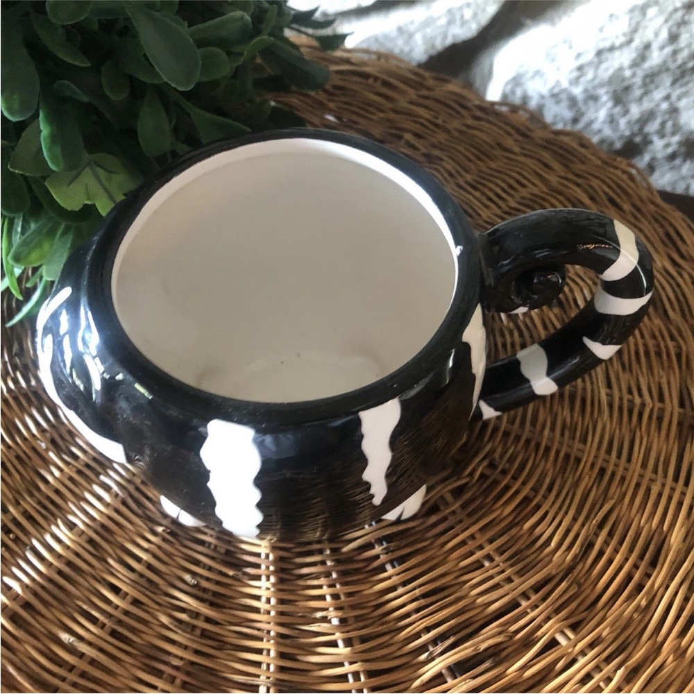 Pier 1 Imports CHUBBY CAT Coffee‎ Mug Tea Black White 3D Mother's Day Gift - Picture 4 of 4